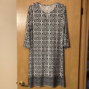 Tacera Black and White Dress